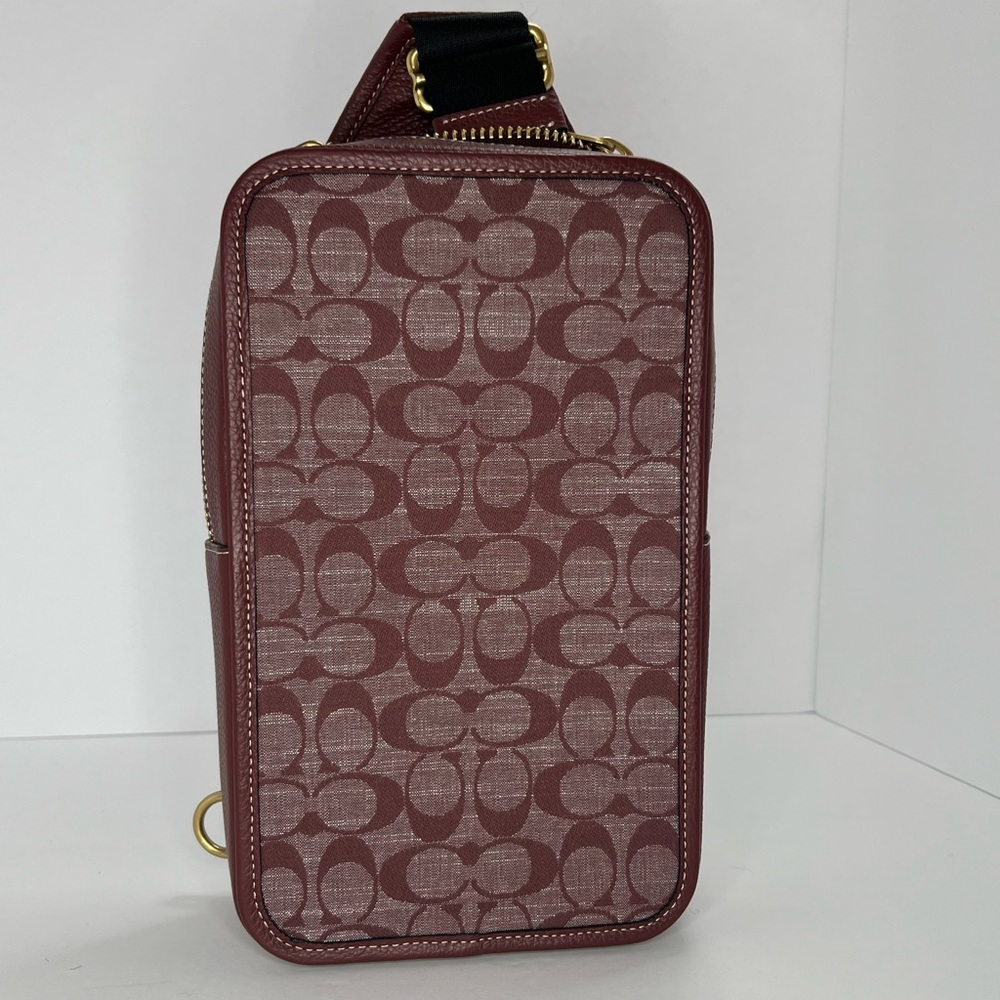 Coach crossbody pack